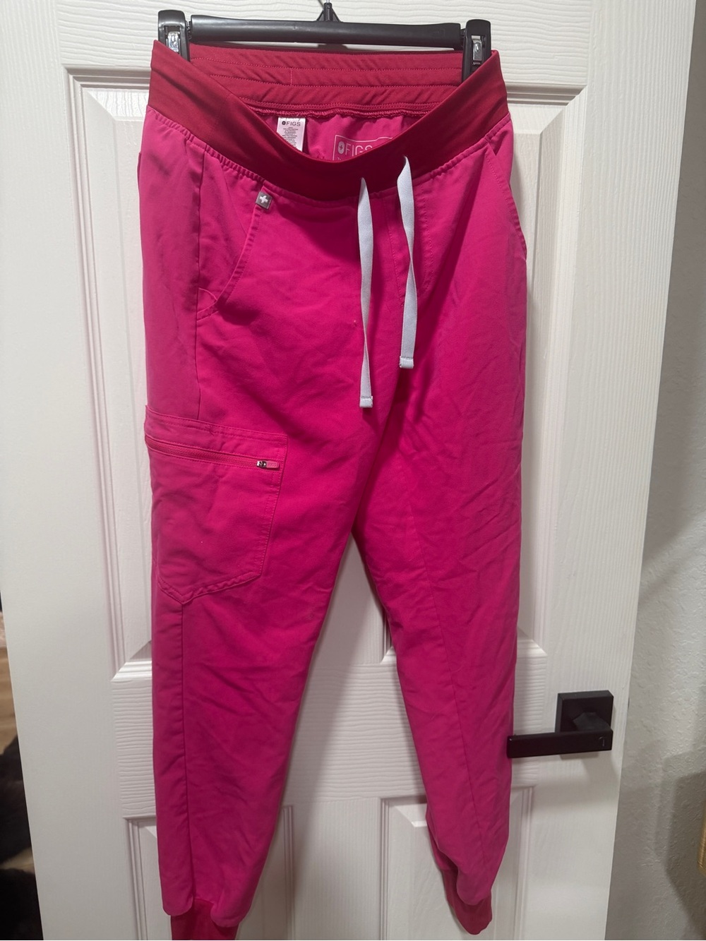 Figs shocking Pink Jogger Scrub Pants - Picture 1 of 2